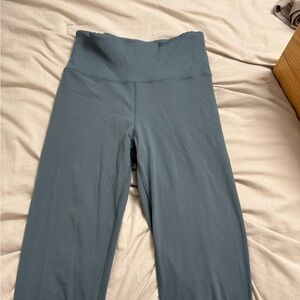 Vuori Blue Ribbed Garment